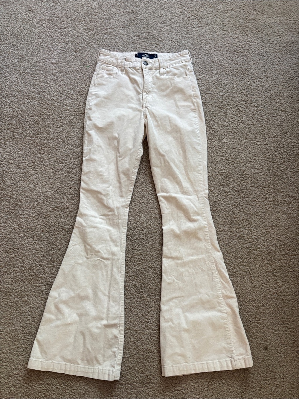 Hollister Cream High Rise Flared Corduroy Pants size 00s